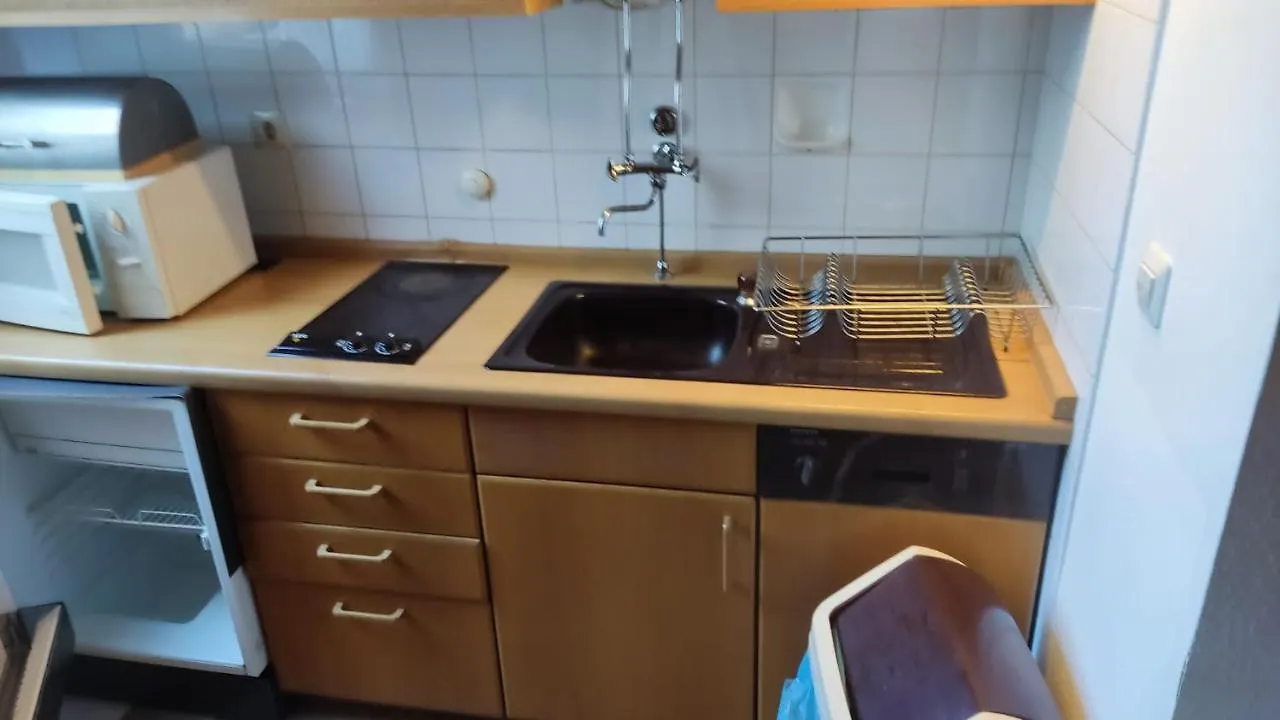 Kleine Unterkunft In Stuttgart-Muenchfeld Διαμέρισμα